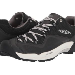 New KEEN Women's Wasatch Crest Vent Breathable Hiking Shoes- Size 7